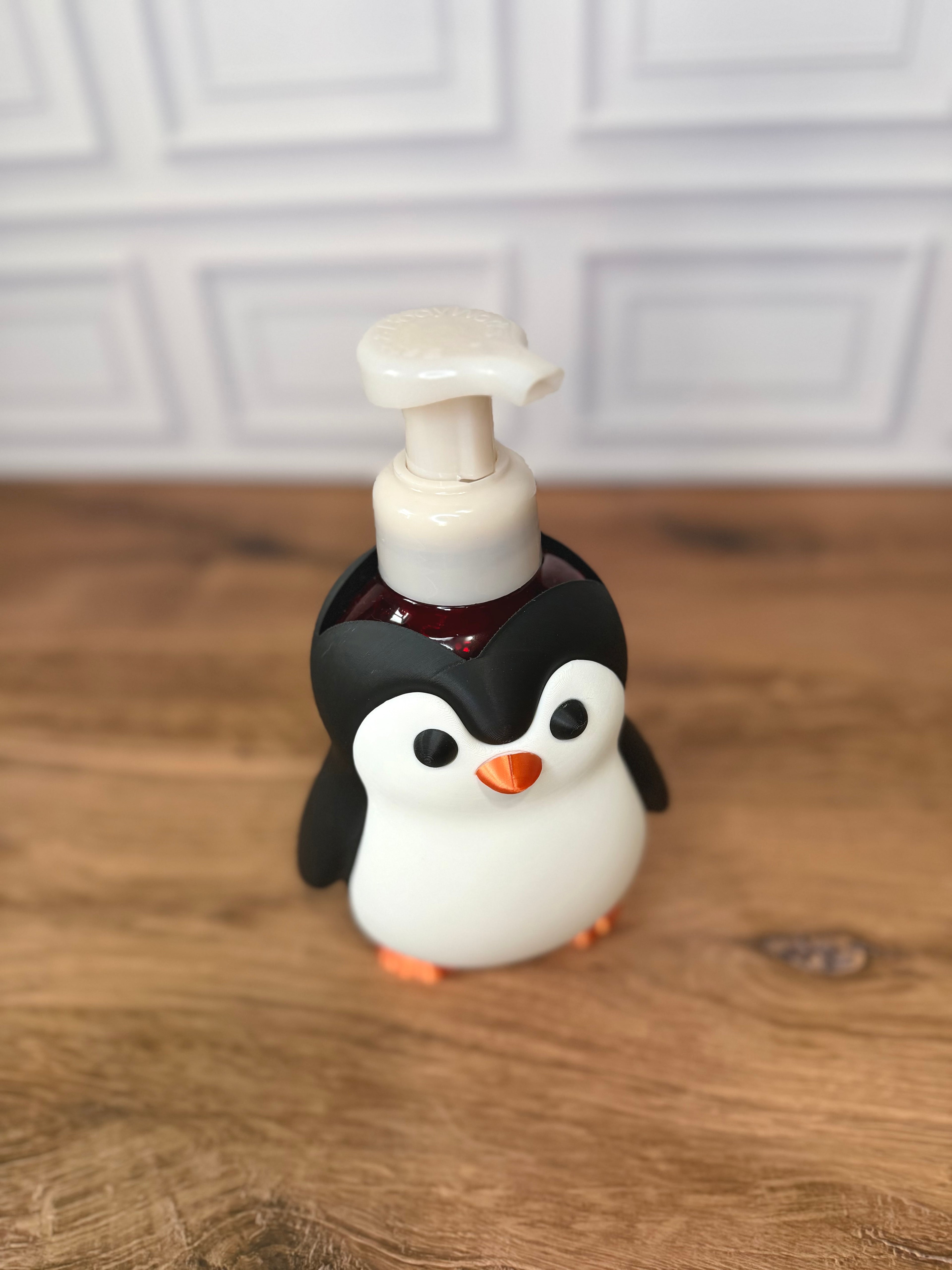 Penguin BBW Foaming Soap Holder